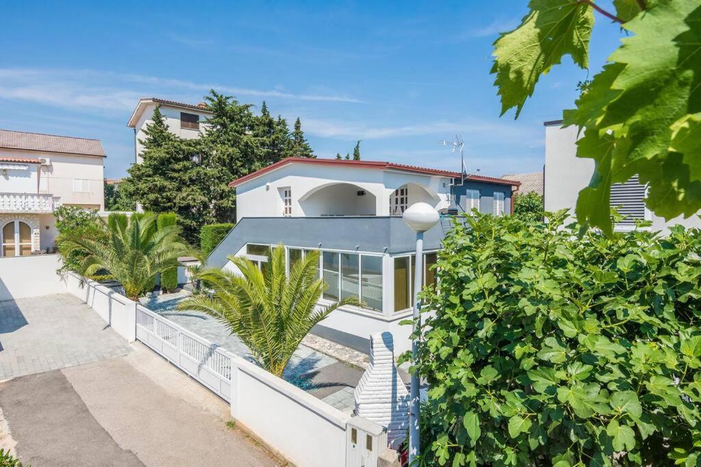 Apartmán Family Patio Vir Exteriér fotografie